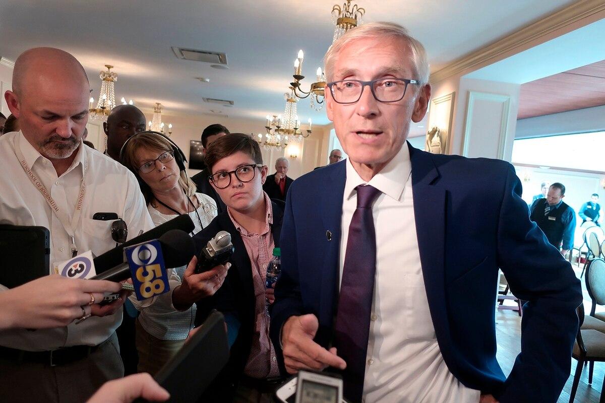  Marine vet among four pardons by Wisconsin governor