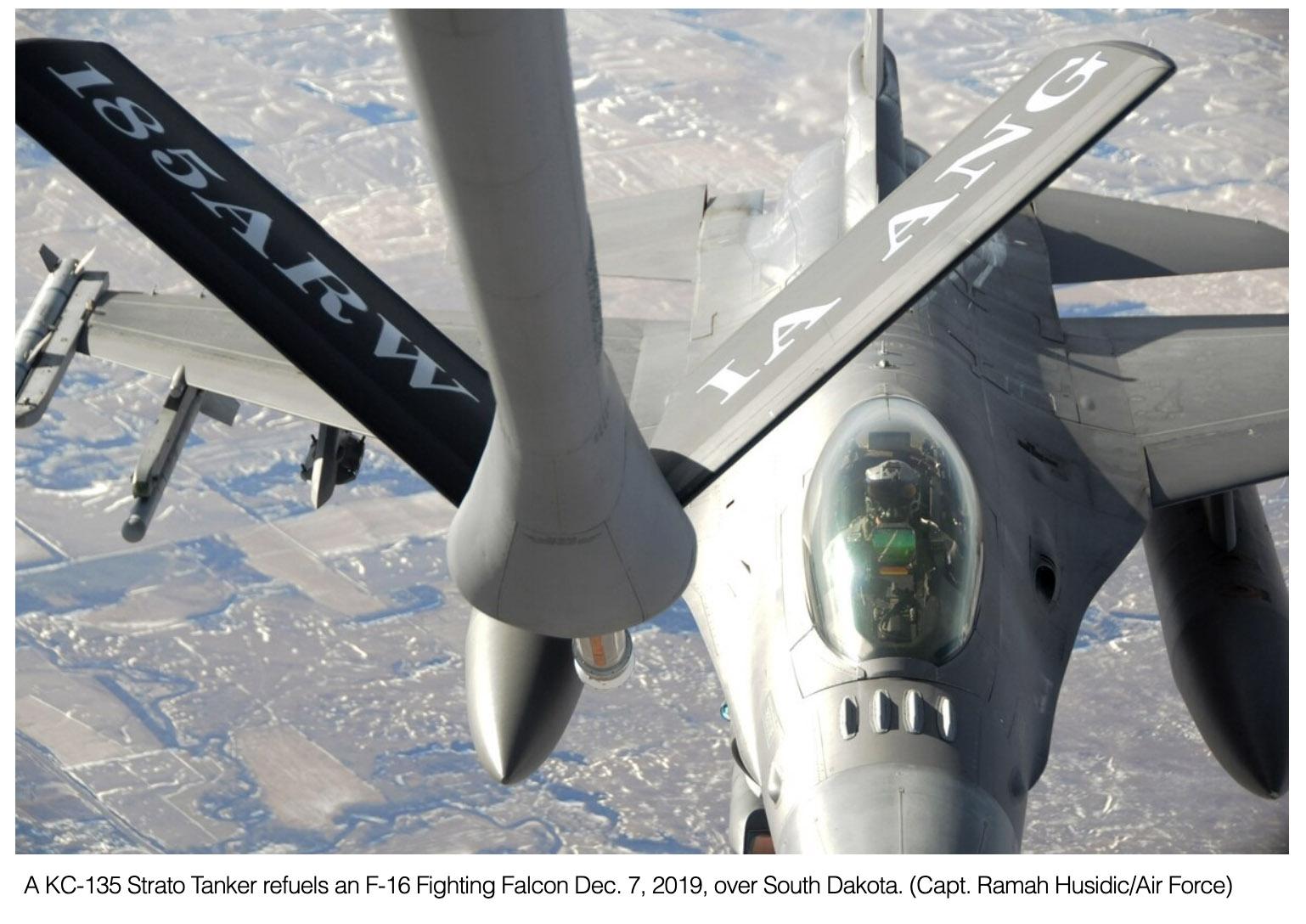  TRANSCOM head pushes back against Air Force tanker retirements