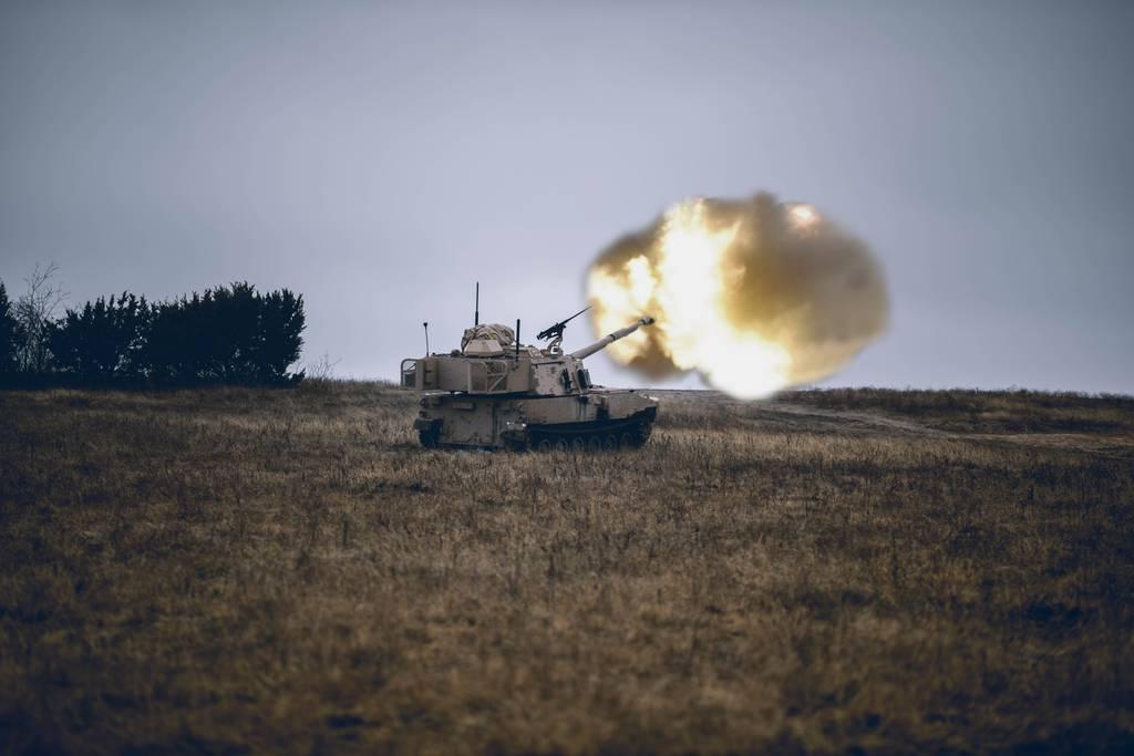A Paladin self-propelled howitzer with 1st Cavalry Division takes to the firing line at Fort Hood, Texas, Jan. 19, 2021. (Sgt. Calab Franklin/Army) These soldiers will reinvent cavalry over the next two years
